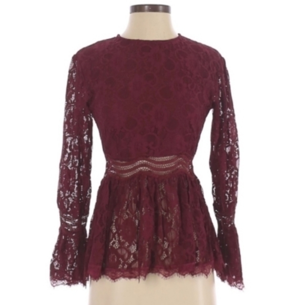 Vicis Red lace bell sleeve top- size small
